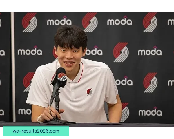 杨瀚森女友与利拉德儿子欢乐互动社媒晒温馨合影瞬间