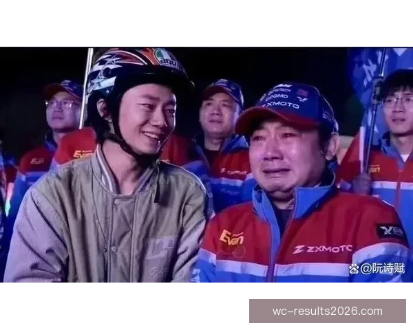 县城修车工二十年逆袭终登世界冠军之巅传奇人生故事平凡起点铸辉煌